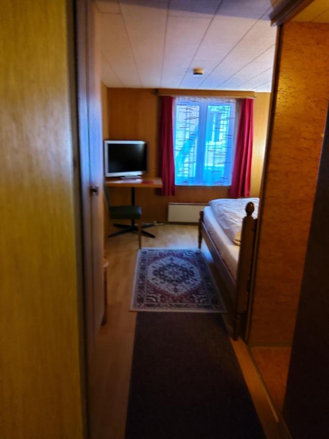 Hotel Gotthard เกอเชเน็น ภายนอก รูปภาพ